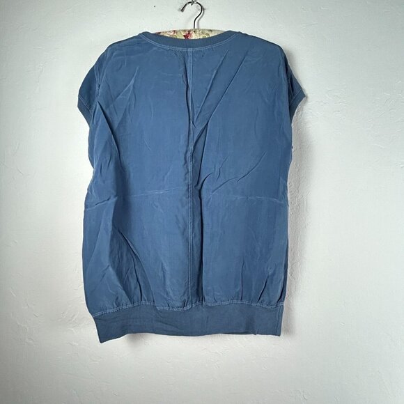 NU Construction Womens Small Blue Short Sleeves Scoop Neck Front Pocket Top - Picture 2 of 8